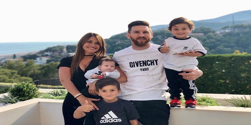 Lionel Messi - Chân Sút Thiên Tài Của Nền Bóng Đá - zaveho Lionel Messi - Chân Sút Thiên Tài Của Nền Bóng Đá - zaveho